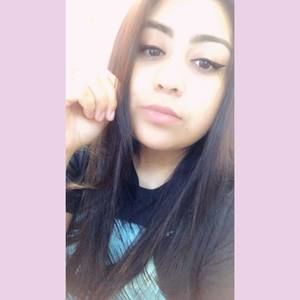 Meet your Posher, Alicia